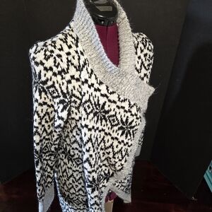 Bethany Mota Black and White Knit Cardigan